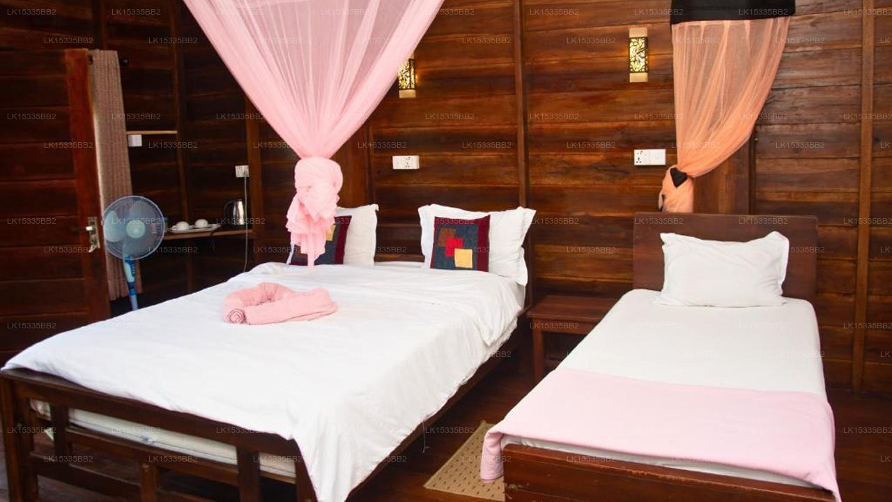 View arch wood cabin, Ella