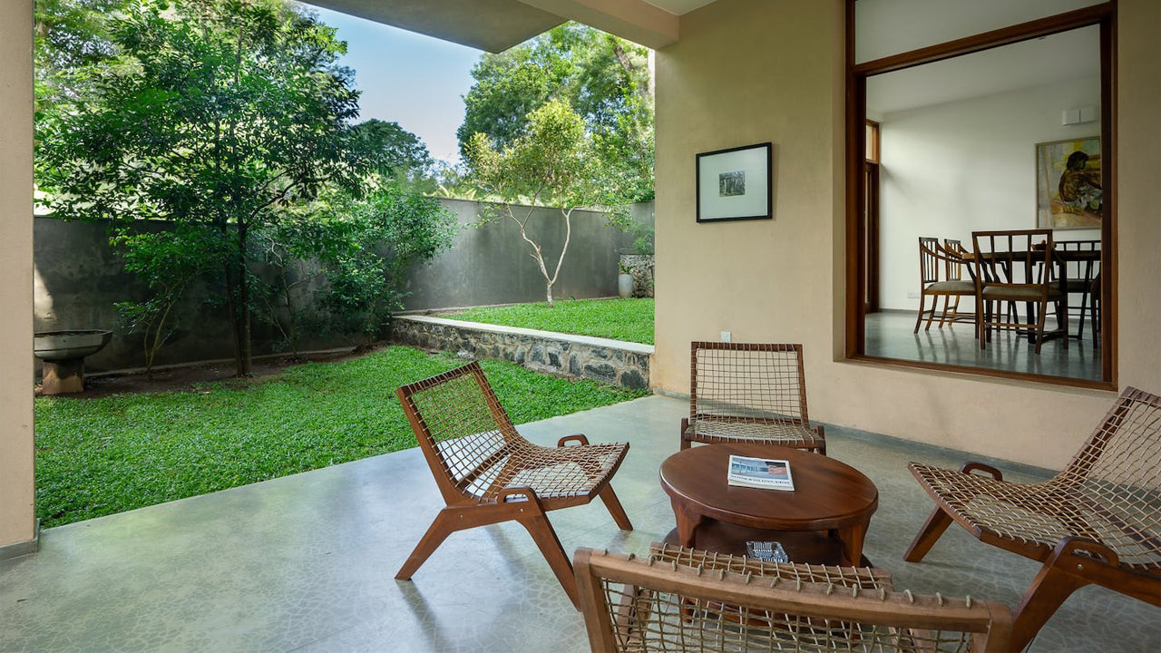 The Lotus, Kandy