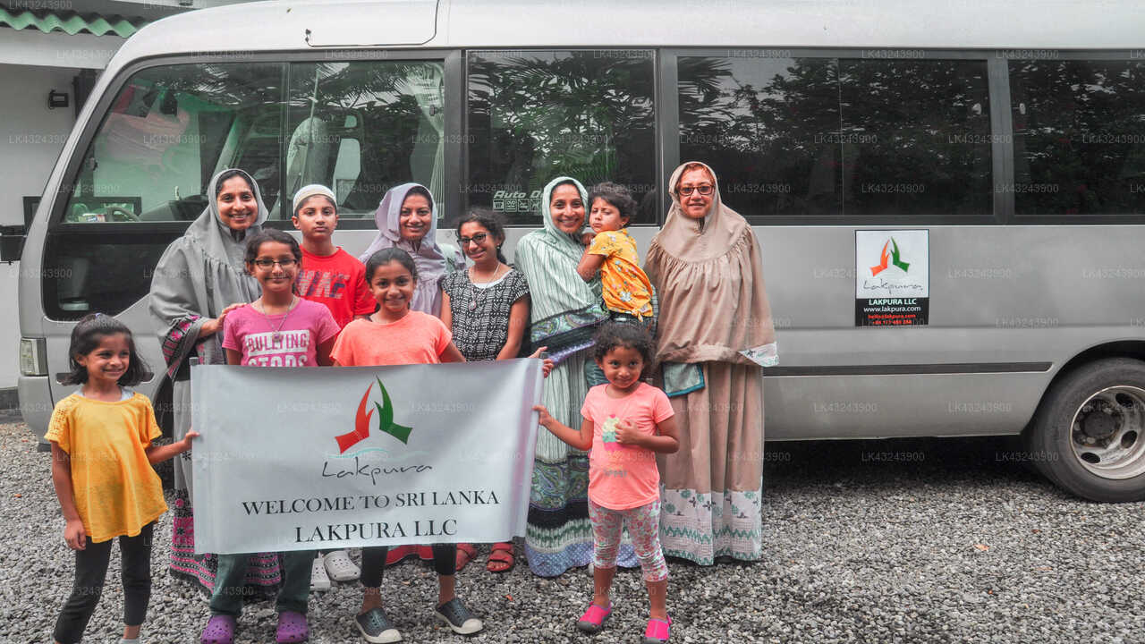 Transfer between Colombo Airport (CMB) and Hotel Oviya, Vavuniya