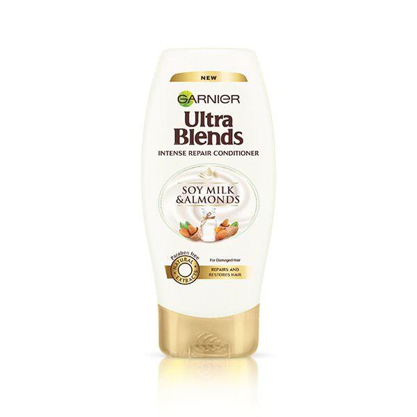 Garnier Conditioner Soya Milk and Almonds