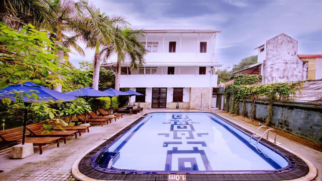 St. Lachlan Hotel &amp; Suites, Negombo