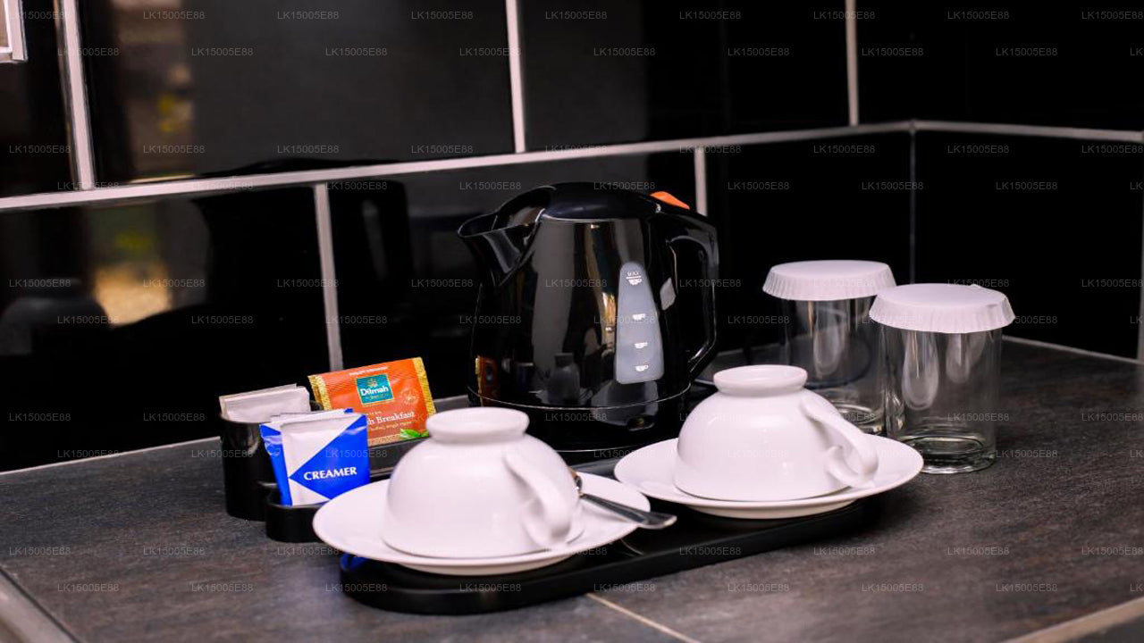 St. Lachlan Hotel &amp; Suites, Negombo