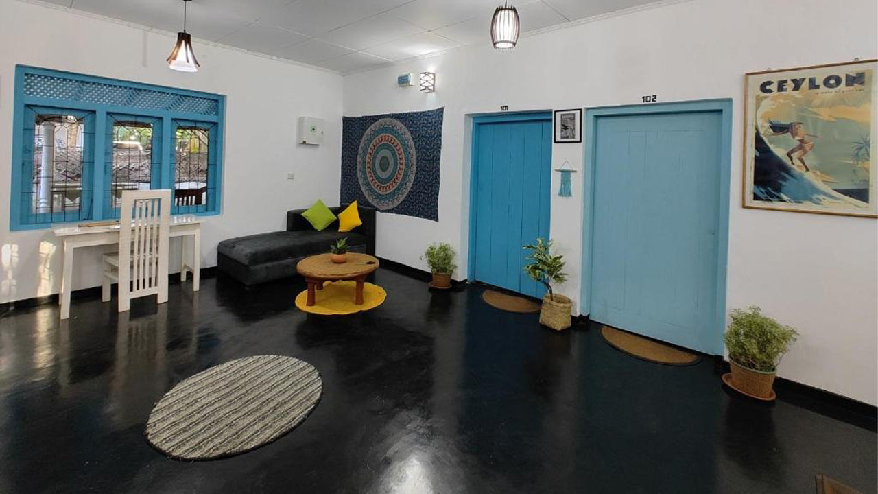 Happy hammocks, Weligama