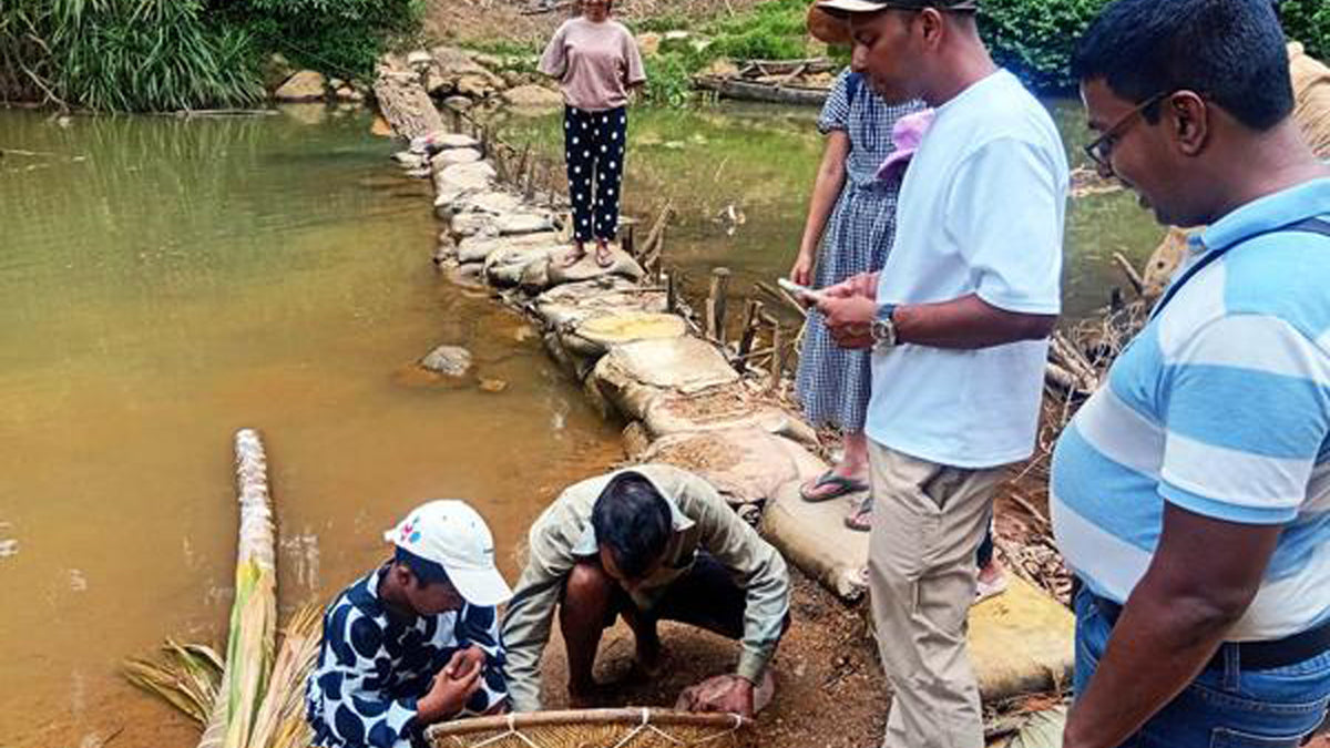 2-Day Gem Mining Experience & Waterfall Escape from Colombo