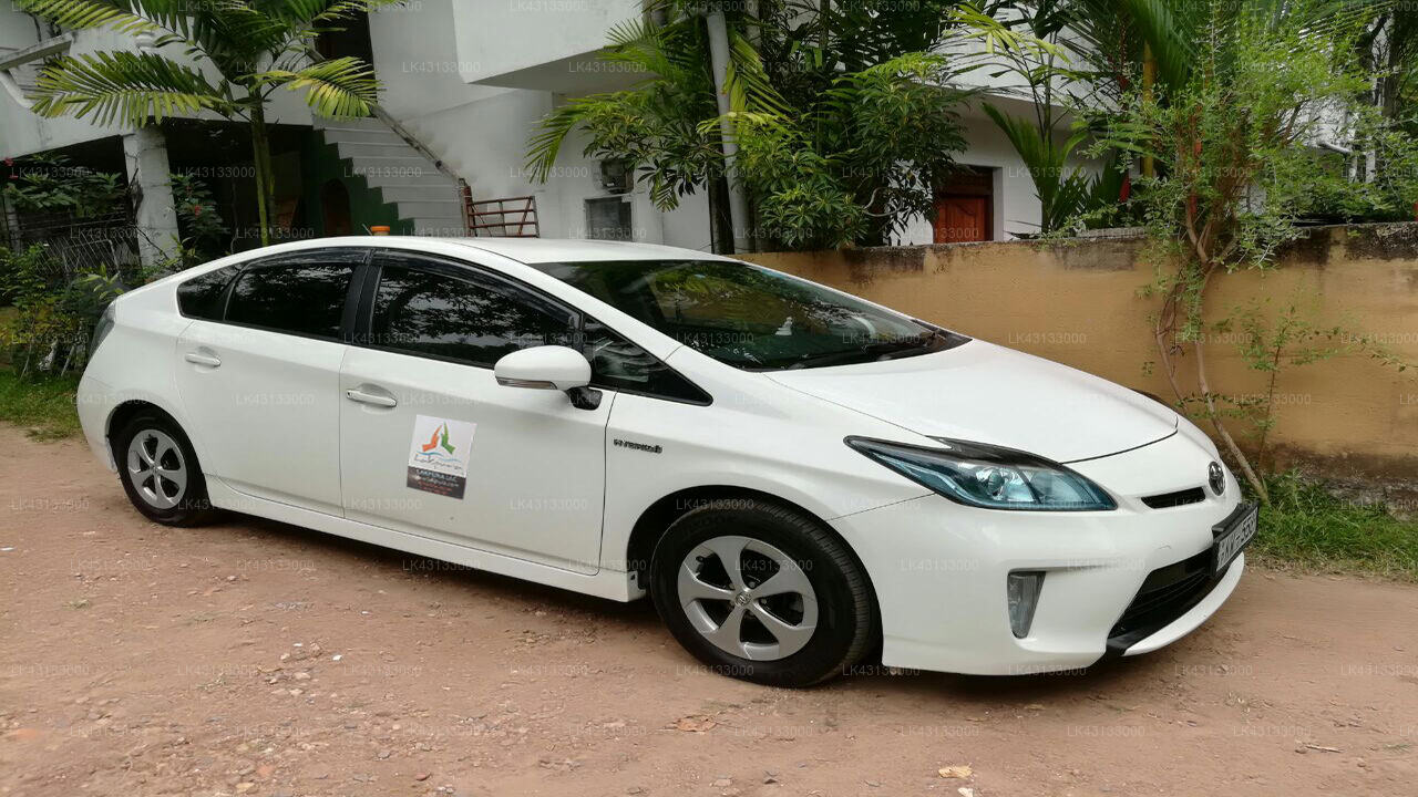Transfer between Colombo Airport & Scottish Planter Bungalow, Nuwara Eliya