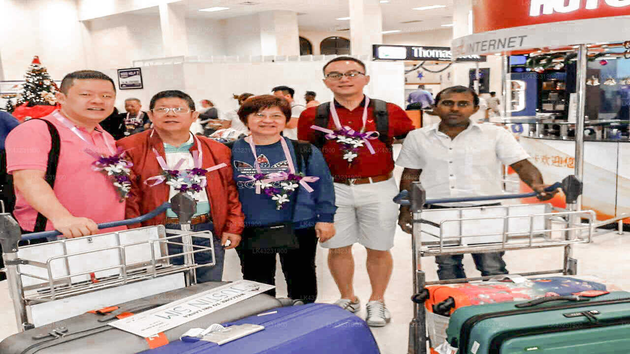 콜롬보 공항 (CMB) 과 바타라물라 워터스 엣지 간 환승