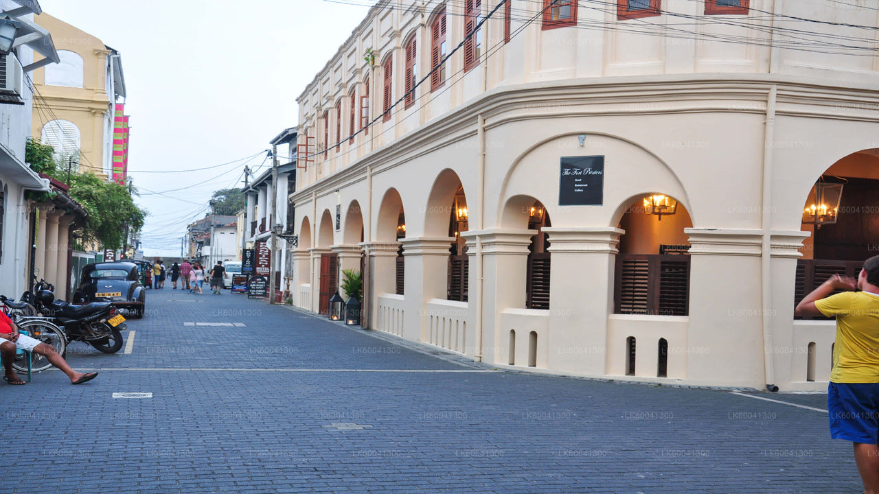 Galle City and Countryside Tour in a Classic Car